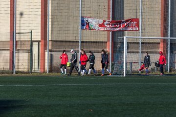 Bild 1 - Frauen SG Holstein Sued - SV Gruenweiss-Siebenbaeumen : Ergebnis: 0:2